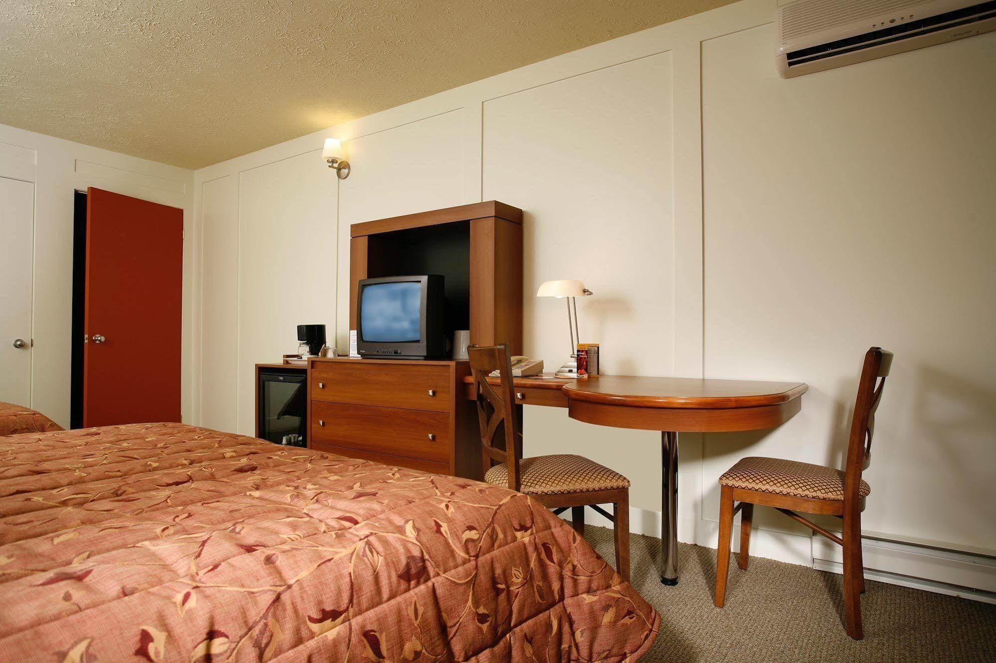 Motel le Mirage La Malbaie Esterno foto